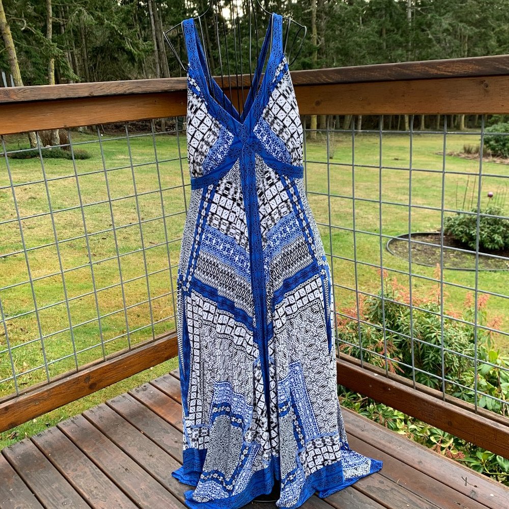 INC International Concept Stretch Blue Black White Print Handkerchief Maxi Dress